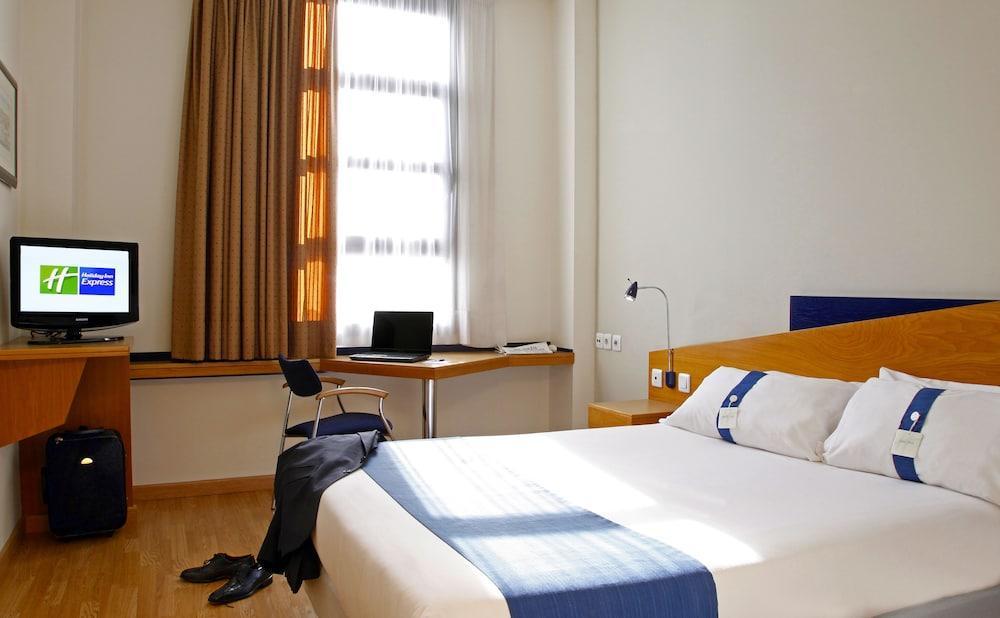 Holiday Inn Express Ciudad De Las Ciencias By Ihg Valenza Esterno foto