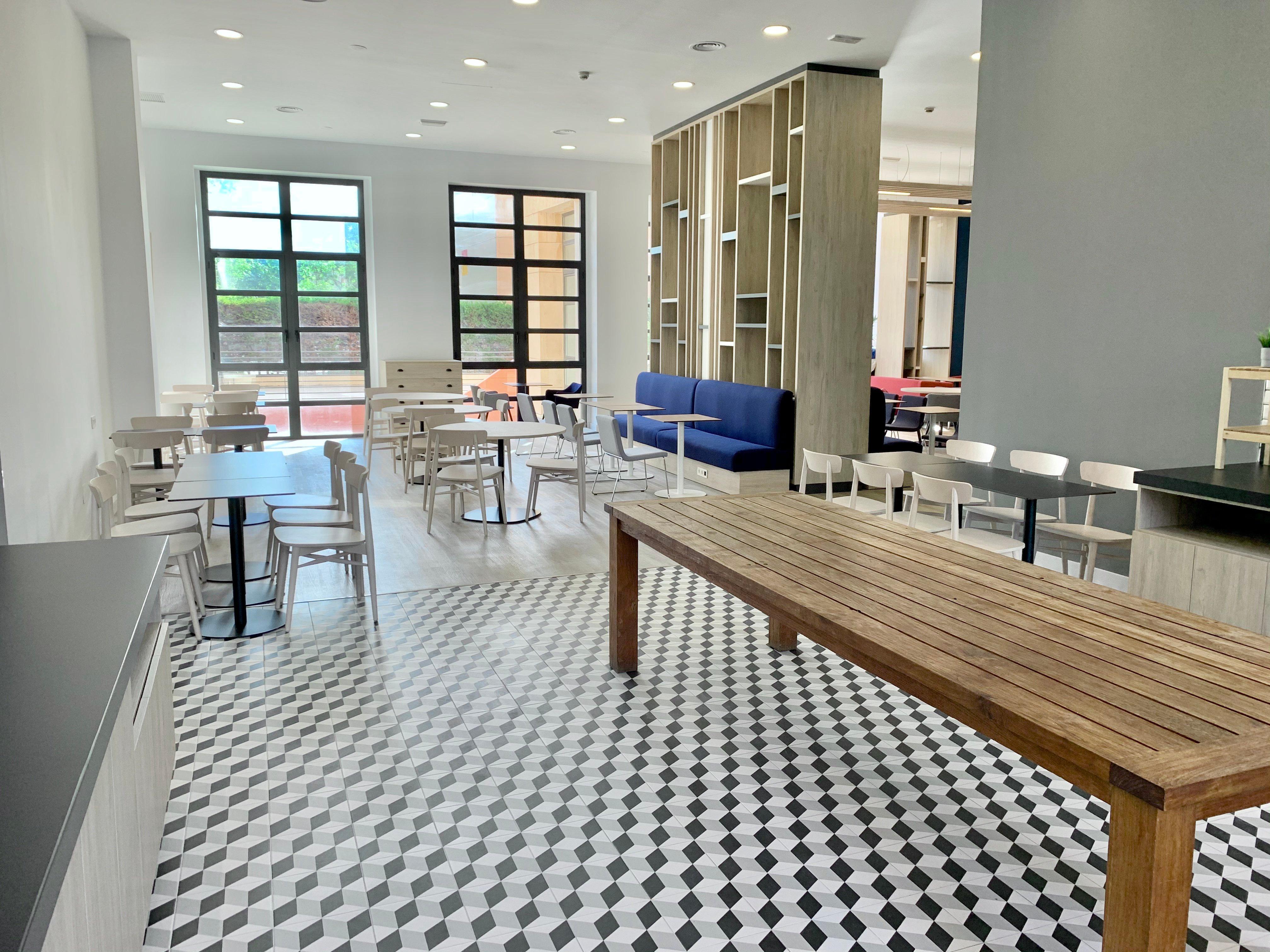 Holiday Inn Express Ciudad De Las Ciencias By Ihg Valenza Esterno foto