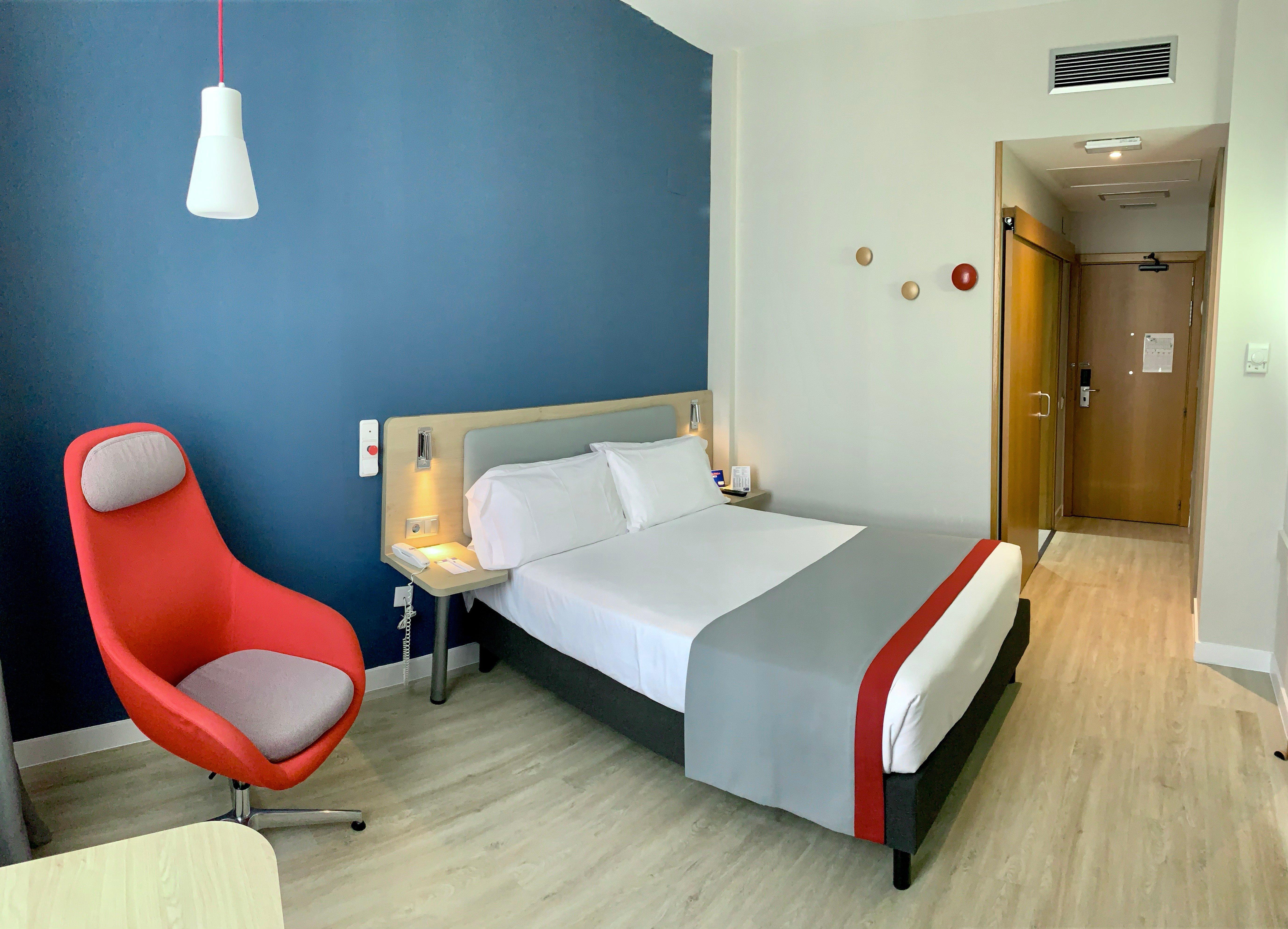 Holiday Inn Express Ciudad De Las Ciencias By Ihg Valenza Esterno foto