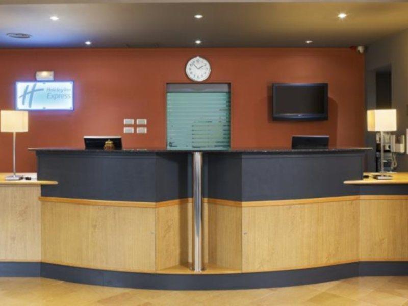 Holiday Inn Express Ciudad De Las Ciencias By Ihg Valenza Esterno foto