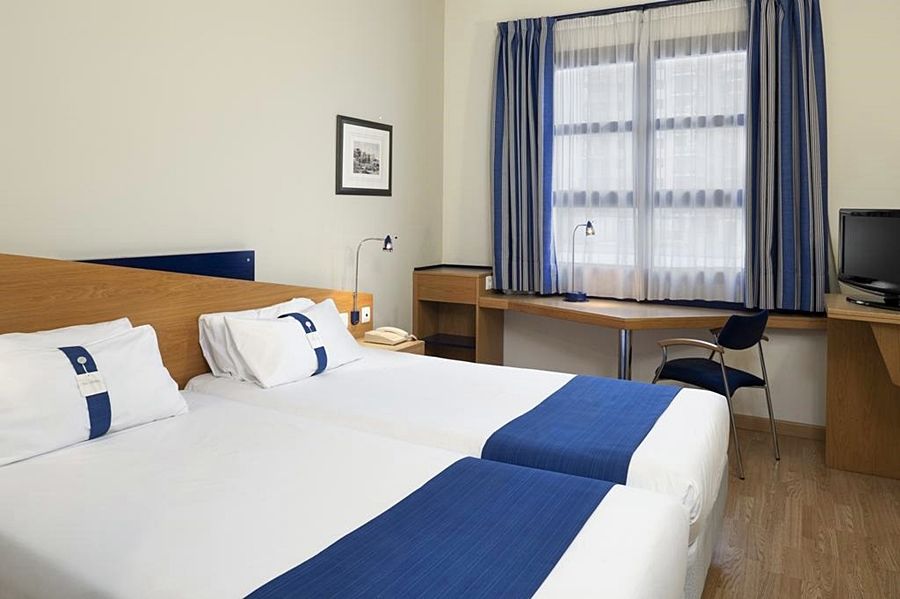 Holiday Inn Express Ciudad De Las Ciencias By Ihg Valenza Esterno foto